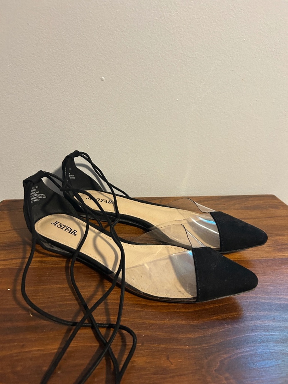 Womens flats - pointy toe - ankle ties